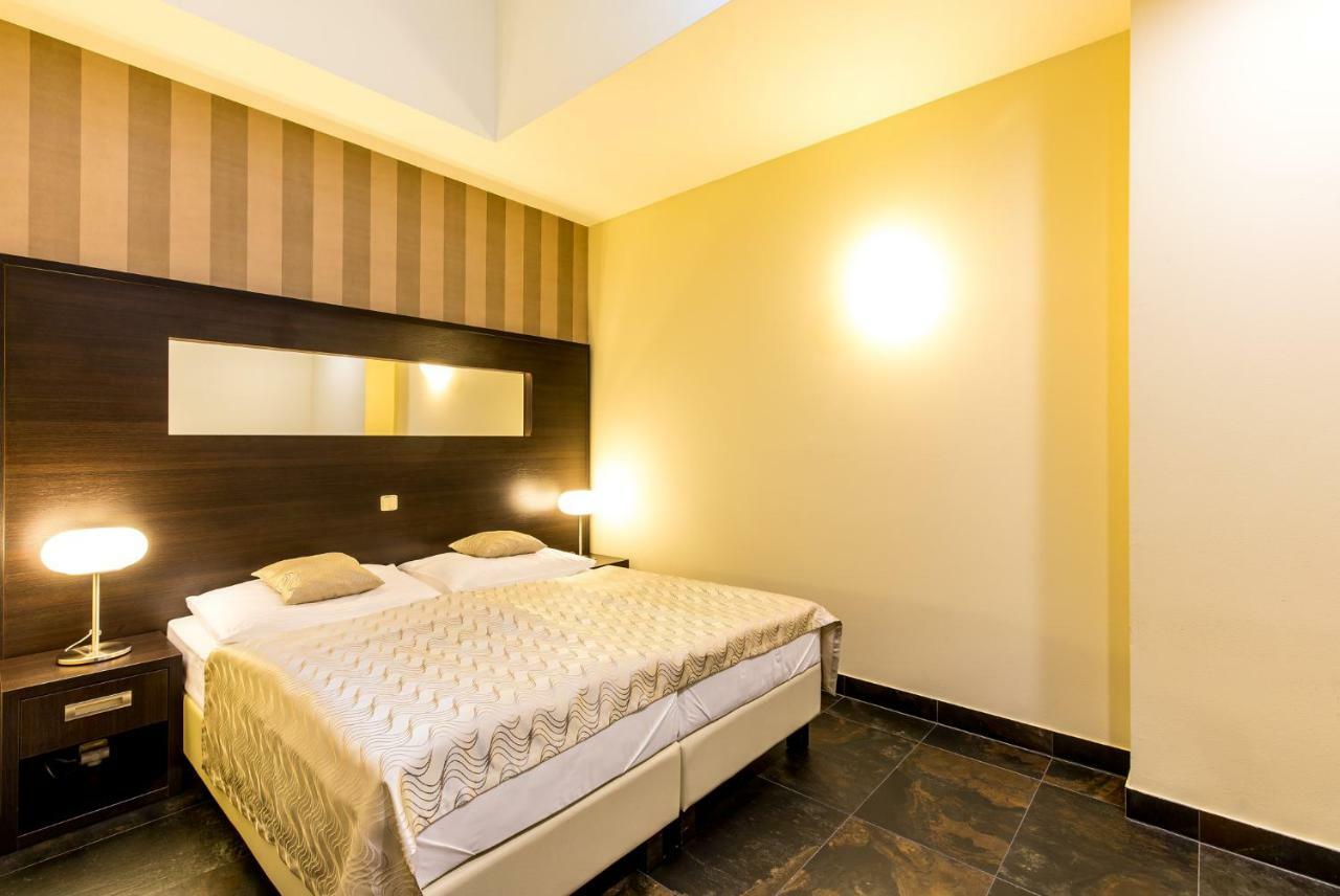 Rezidence Fontana Apartment Teplice Luaran gambar
